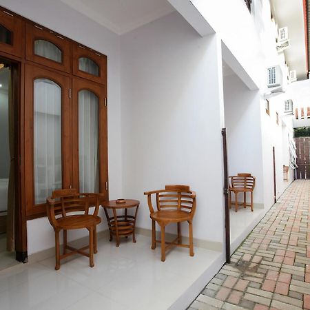 Banua Raya Homestay Джок'якарта Екстер'єр фото
