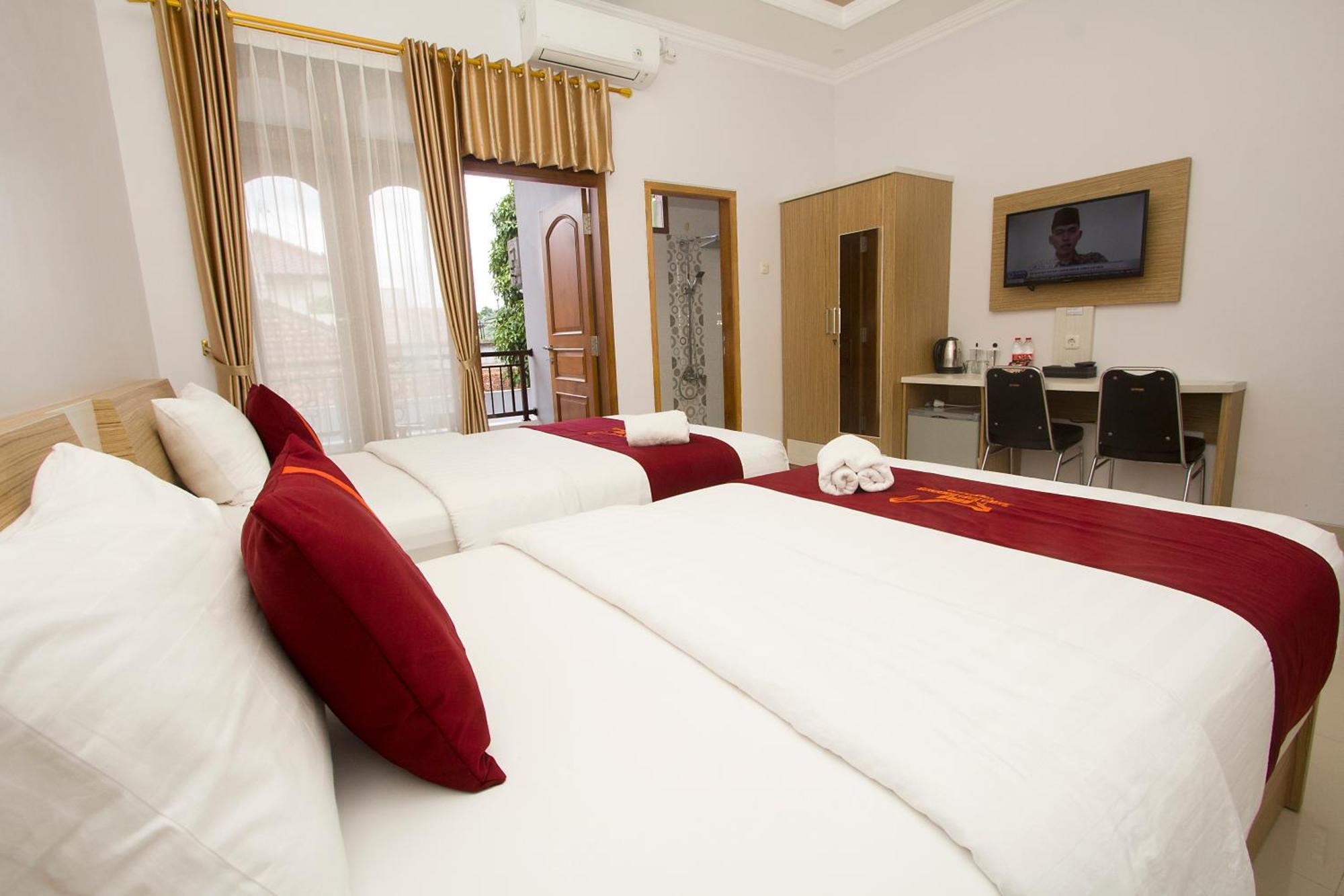 Banua Raya Homestay Джок'якарта Екстер'єр фото